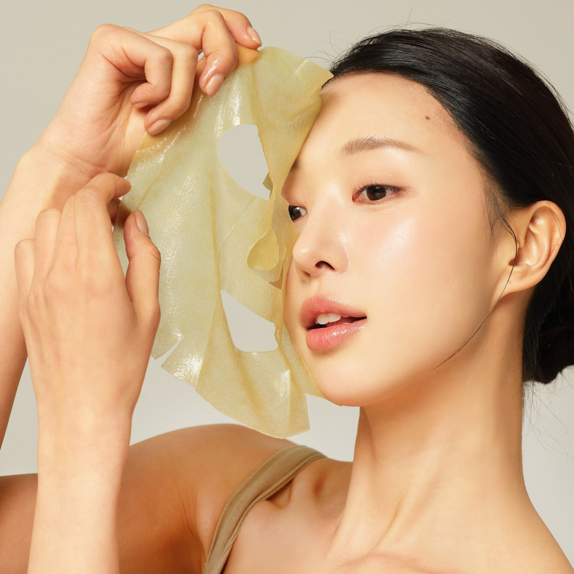 HEVEBLUE Salmon Caring Centella Green Mask