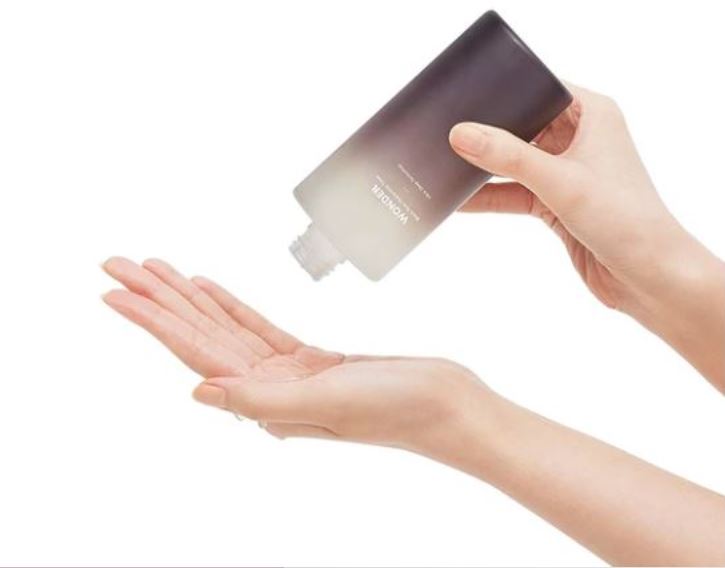 Black Rice Hyaluronic Toner - 300 ml.