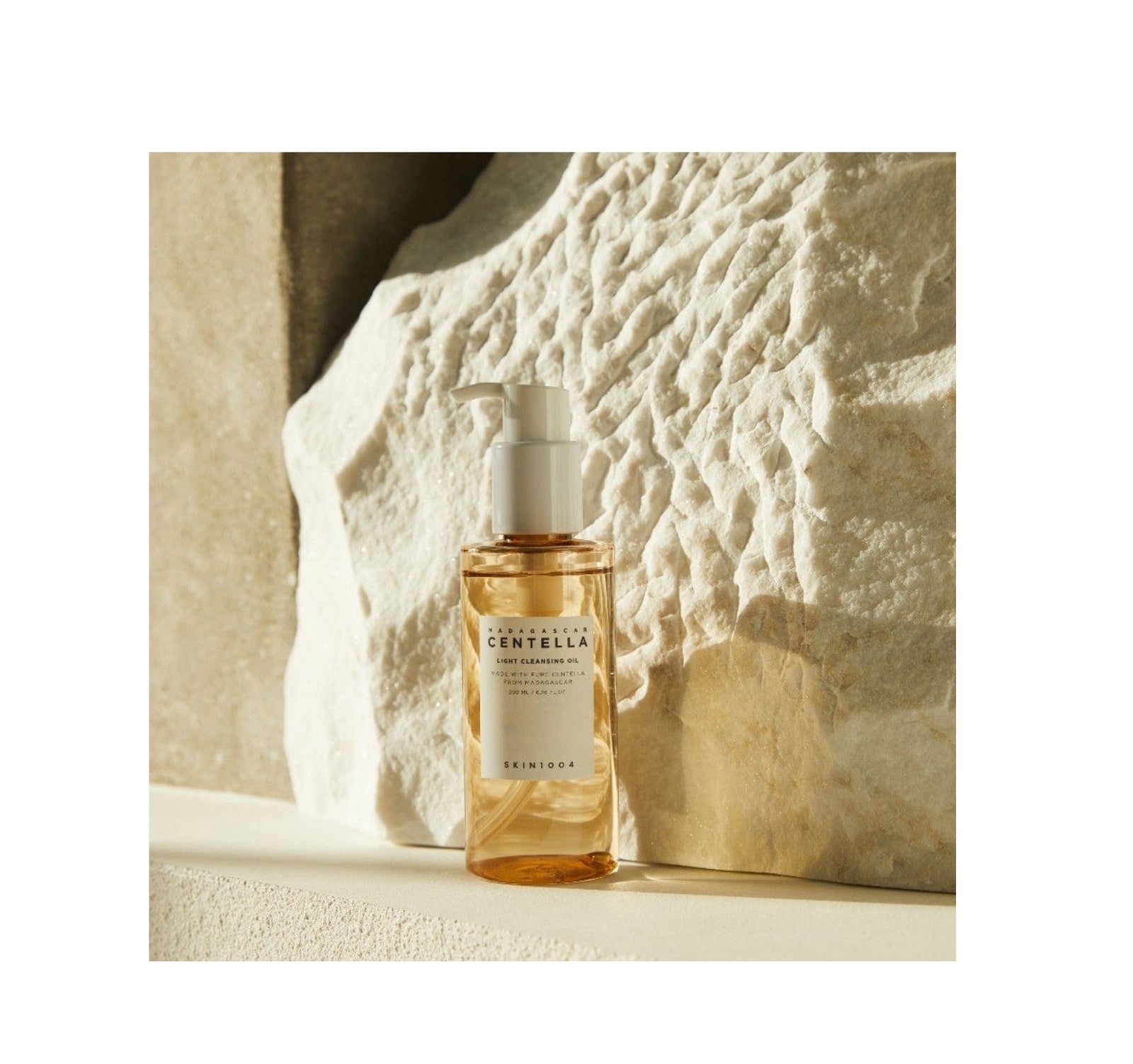 Madagascar Centella Light Cleansing Oil